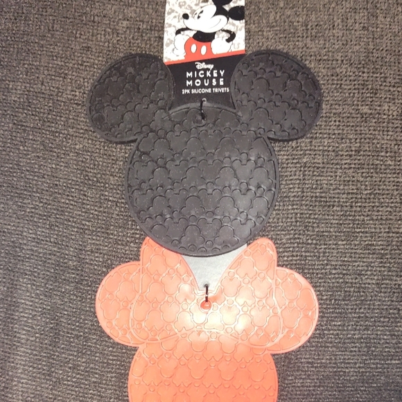 Disney Mickey and Minnie Kitchen Set - Pink and Red